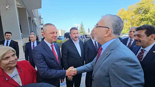 Bakan Işıkhan Zonguldak'ta ziyaretlerde bulundu