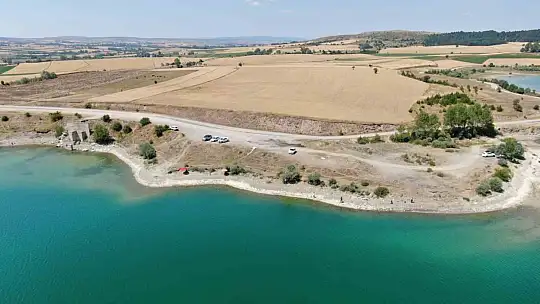 Balık kafesleri patladı, oltasını alan baraja koştu