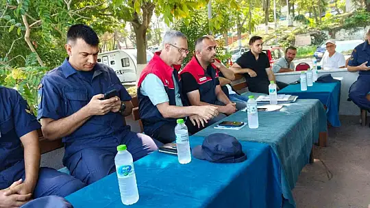 Balıkçılar denizlerin temiz tutulması konusunda bilgilendirildi