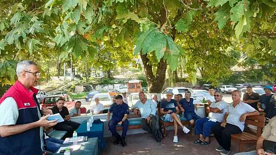 Balıkçılar denizlerin temiz tutulması konusunda bilgilendirildi
