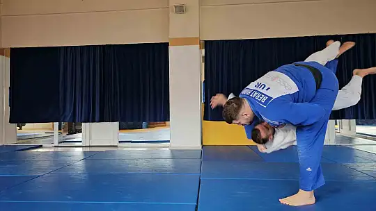 Balkan şampiyonu Berat, yeni hedeflerin peşinde