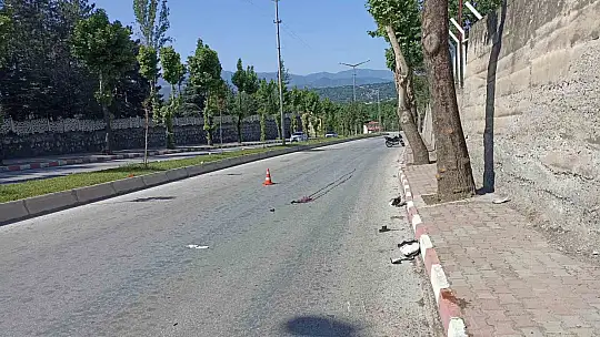 Bariyerlere çarpan motosiklet sürücüsü ağır yaralandı