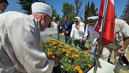 15 Temmuz şehitleri dualarla anıldı