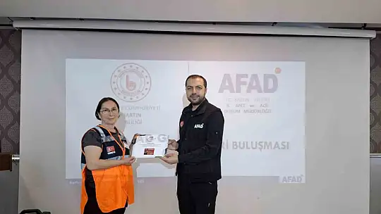 Bartın'da 74 AFAD gönüllüsüne sertifikaları verildi