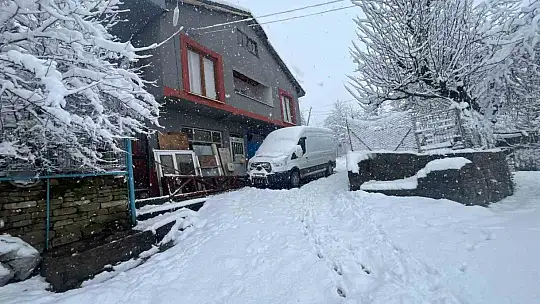 Bartın'da kar kalınlığı 1 metreyi aştı