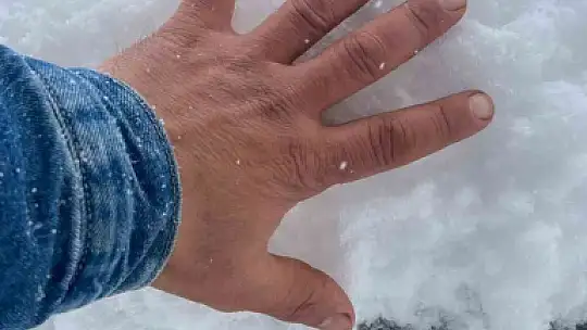 Bartın'da kar kalınlığı 1 metreyi aştı