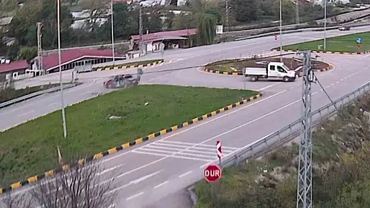 Kaza anı güvenlik kamerasında