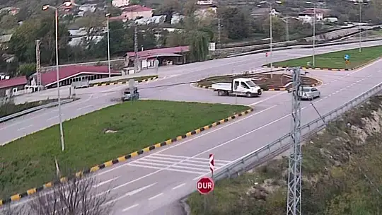 Kaza anı güvenlik kamerasında