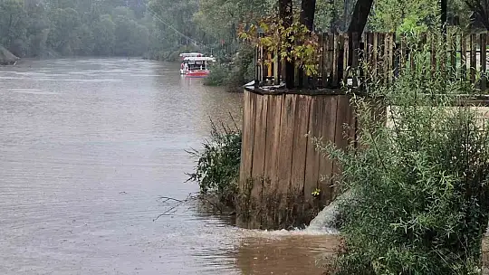 Bartın'da yağış etkiliyor
