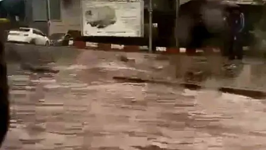 Bartın'da yağış ilginç görüntülere sahne oldu