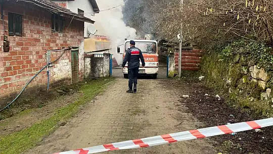 Bartın'da yanan ev kullanılamaz hale geldi