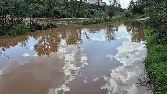 Bartın Irmağı taşmaya başladı