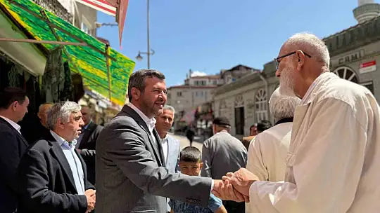 Başkan Çetinkaya, saha çalışmalarını Bayır Mahalle'de sürdürdü