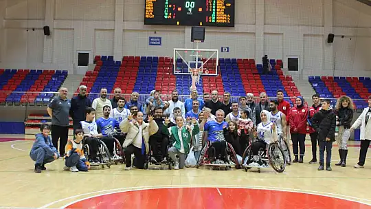 Başkan Çetinkaya sporcularla bir araya geldi