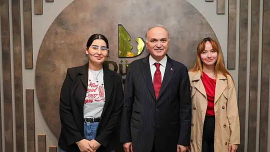 Başkan Özlü gençlerle buluştu