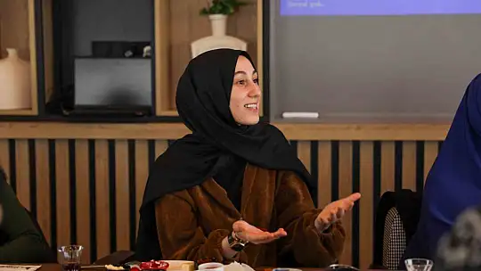 Başkan Özlü gençlerle buluştu
