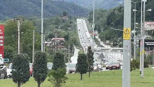 Bayram tatilinden dönüş yoğunluğu başladı