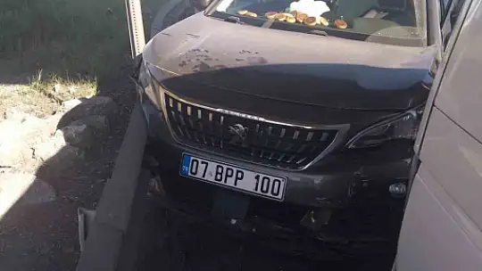 Bayram yolunda feci kaza: 1 ölü, 6 yaralı