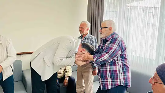 Bayramda huzurevi sakinleri unutulmadı