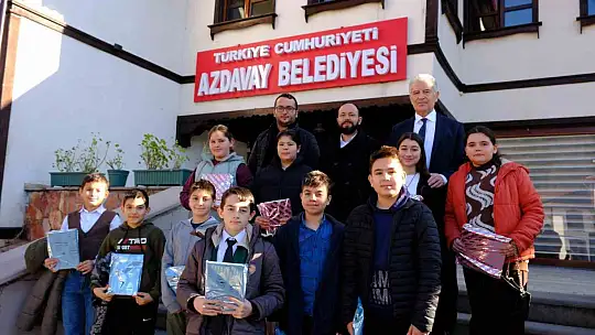Belediye Başkanı Taşkan'dan 'Gassal' videosu ile sosyal medyada büyük beğeni toplayan öğrencilere teşekkür