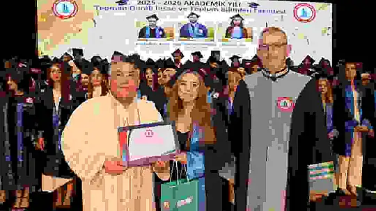 BEUN'da başarı ve mutluluk diplomalarla taçlandı