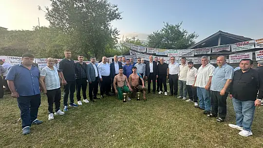 Sarıfasıl güreşleri nefes kesti