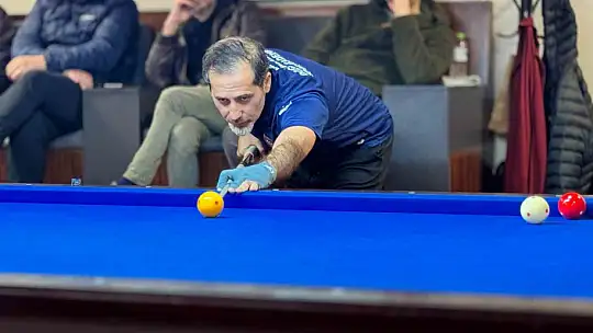 Bilardoda Baha Alptekin şampiyon oldu