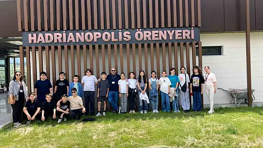 Bilim merkezi öğrencileri Hadrianopolis'i gezdi
