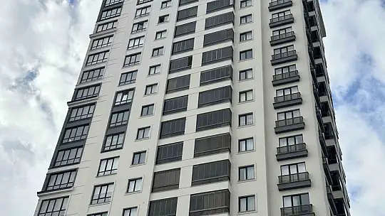 Binanın 14. katından düşerek ölen kadının nişanlısı ilk duruşmada tahliye edildi
