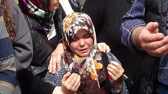 Bir köy onu çok sevdi, şimdi gözyaşlarıyla uğurluyor