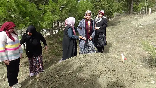 Bir köy onu çok sevdi, şimdi gözyaşlarıyla uğurluyor