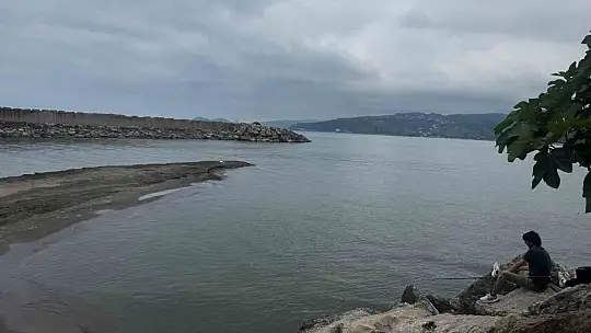 Boğulma vakalarının önüne geçmek için o bölgede sezon boyu denize girmek yasaklandı