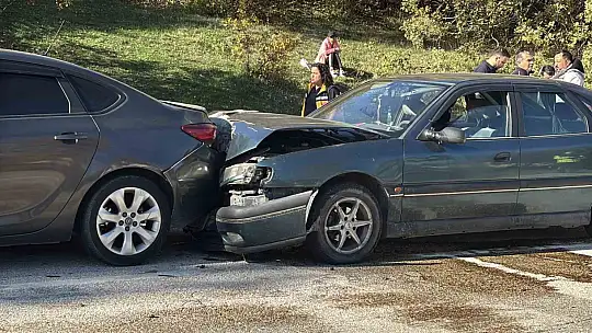 Bolu-Abant yolunda zincirleme kaza: 3 yaralı