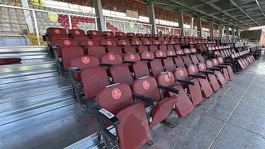 Bolu Atatürk Stadyumu'nda hummalı çalışma