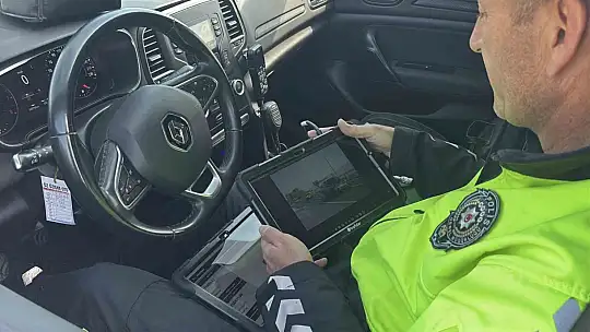 Bolu'da 'Trafiradar' affetmiyor: Hız sınırını aşan sürücülere 2 bin liradan 30 bin liraya kadar ceza