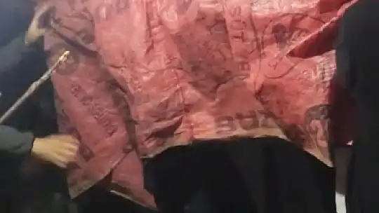 Bolu'da 100 yıllık bayram geleneği: Deve kostümü ile kapı kapı dolaşıp para topluyorlar