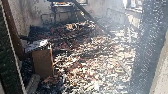 Bolu'da 2 katlı ev alevlere teslim oldu