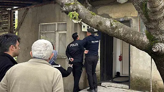 Bolu'da 2 katlı evin banyosunda çıkan yangın söndürüldü