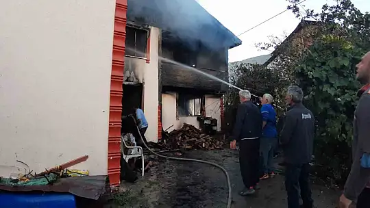 Bolu'da ahşap evde çıkan yangında yaşlı çift hayatını kaybetti