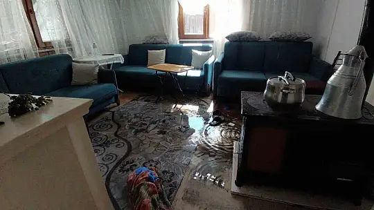 Ahşap evde korkutan yangın: Köylüler faciayı önledi