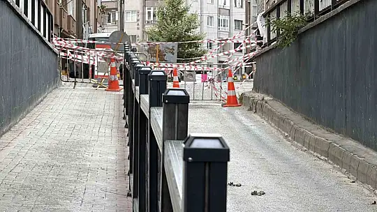 Bolu'da alt geçidin tavanı çöktü: Yol ulaşıma kapandı