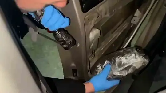 Bolu'da arabaya zulalanmış uyuşturucuyu 'Pako' buldu