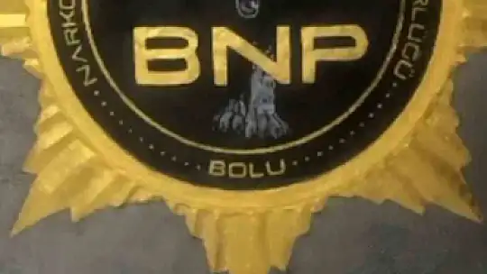 Bolu'da arabaya zulalanmış uyuşturucuyu 'Pako' buldu