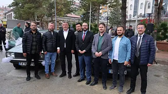 Cami için bağışlanan iki otomobil müzayedede 410 bin liraya satıldı