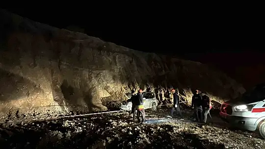 Cip 15 metrelik uçurumdan uçtu: 2 sevgili hayatını kaybetti, 1 yaralı