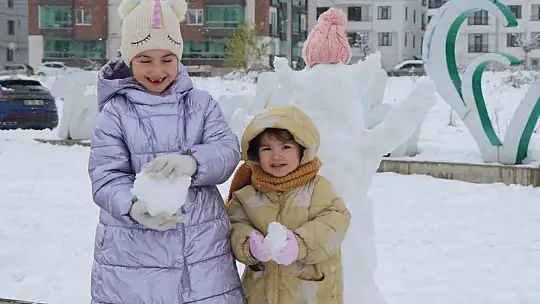Bolu'da eğitime kar engeli: Okullar 1 gün tatil edildi