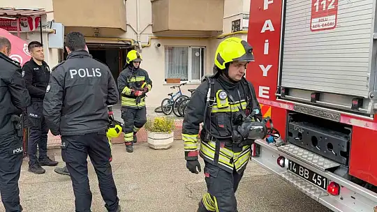 Bolu'da elektrik panosu yangını: 'Dumandan aşağıya inemedik'