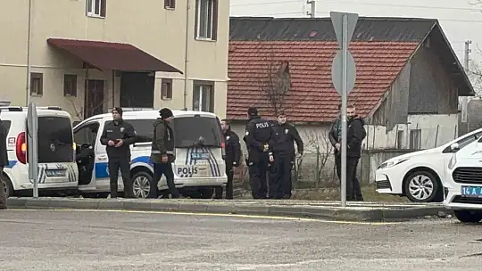 Bolu'da ev sahibi kiracısını silahla yaraladı