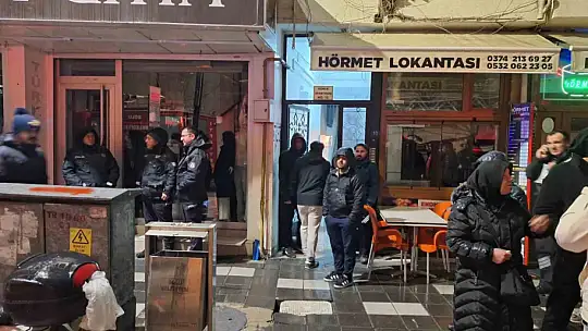 Bolu'da gece saatlerinde korkutan yangın: 2 kişi dumandan etkilendi