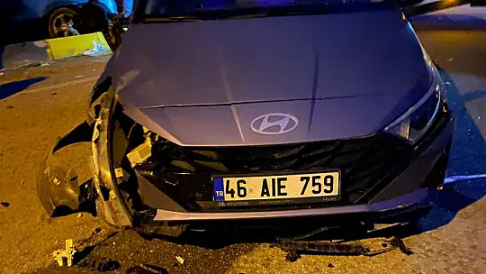 Bolu'da kavşakta feci kaza: 1'i hamile kadın, 4 yaralı